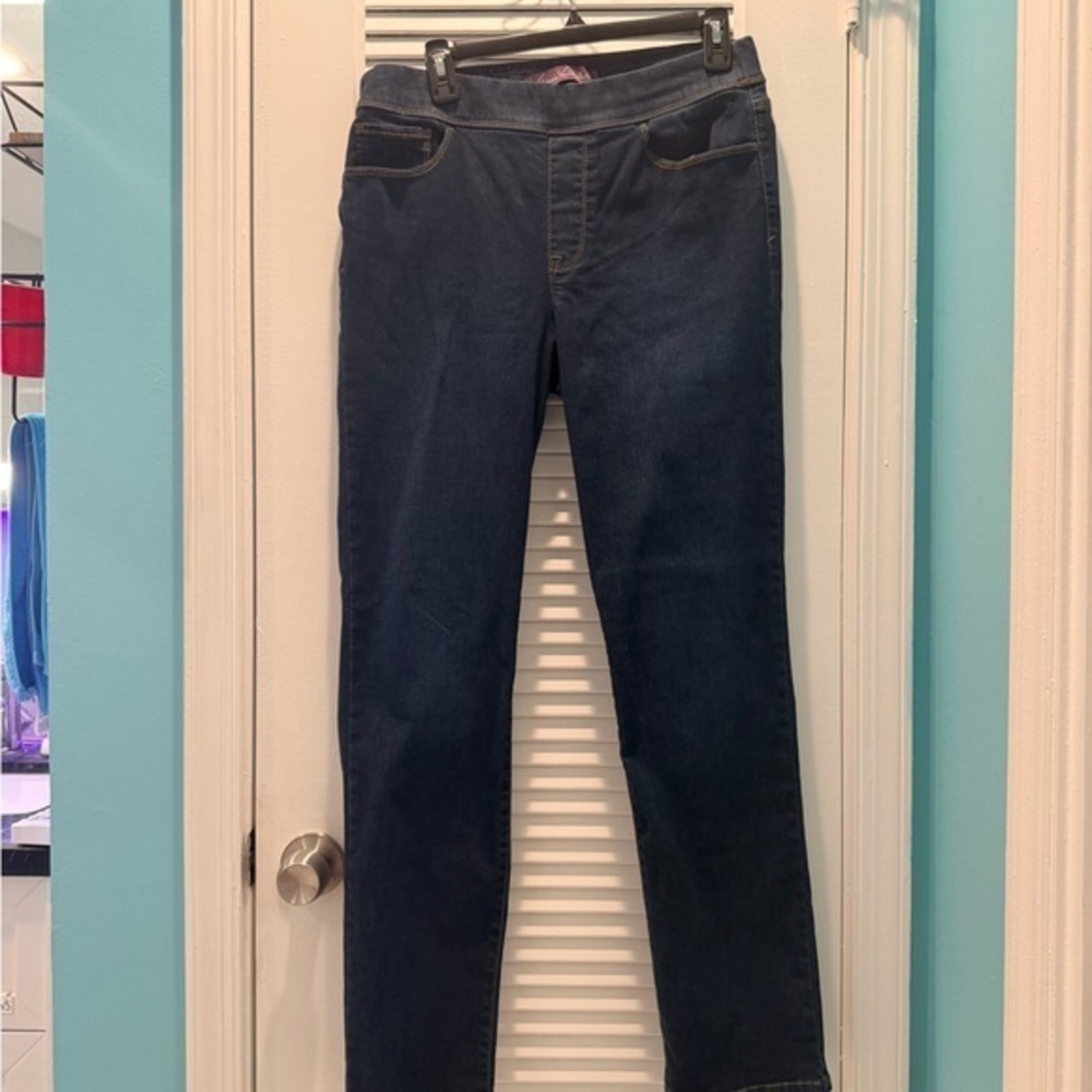 Gloria Vanderbilt Dark Blue Straight Leg Jeans